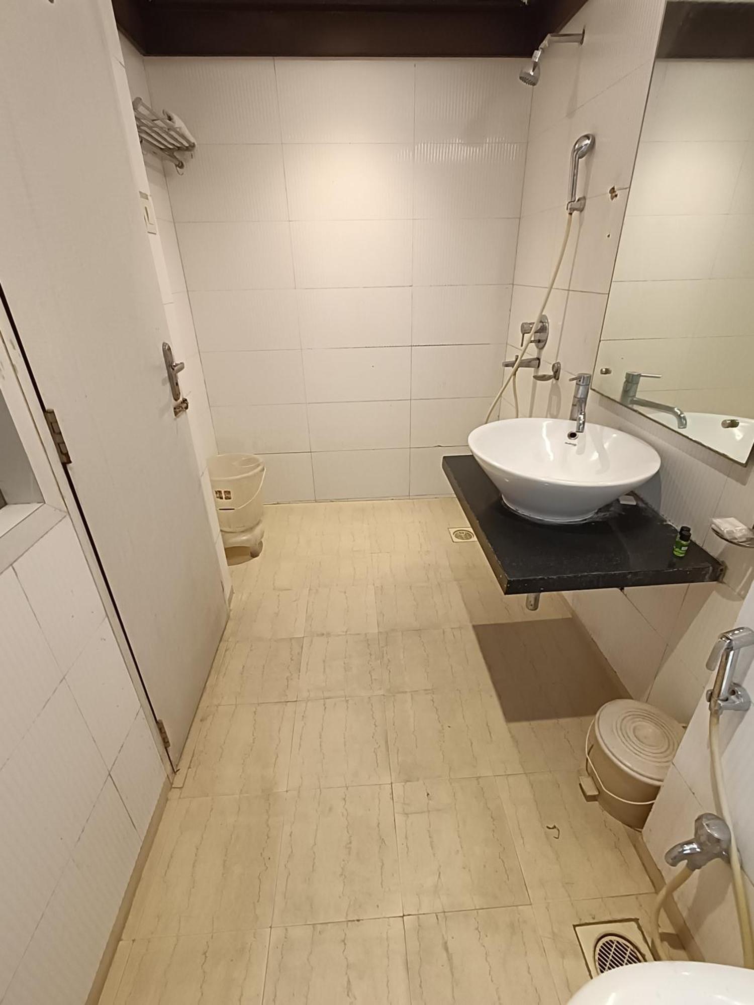 Rapid Lakme Executive Hotel Пуна Номер фото