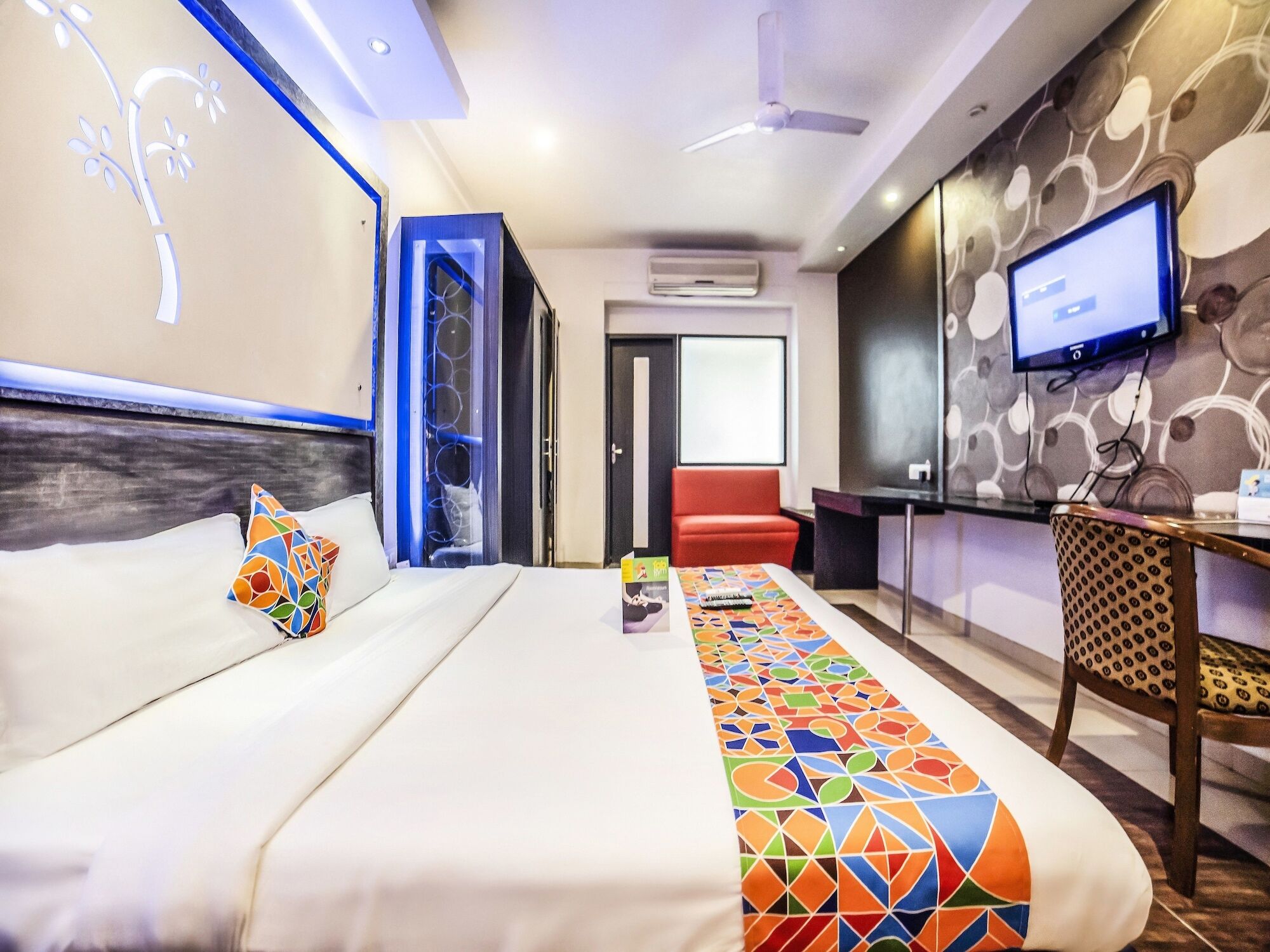 Rapid Lakme Executive Hotel Пуна Экстерьер фото